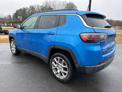 2022 Jeep Compass Latitude Lux
