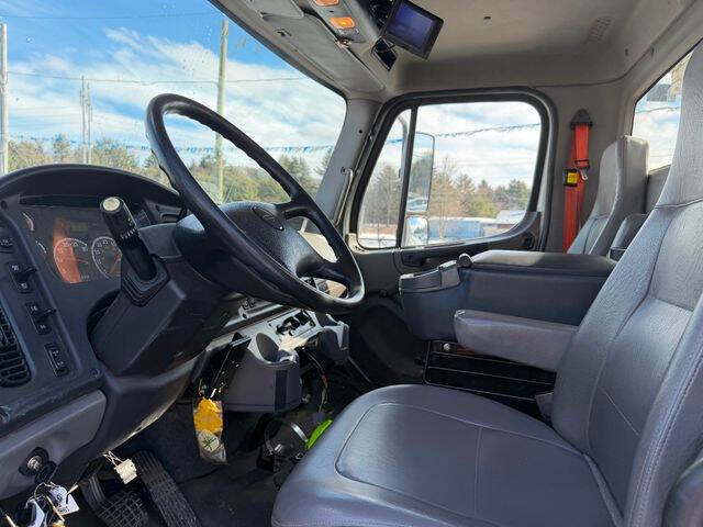 2016 Freightliner M2 106
