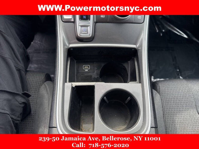 2021 Hyundai Santa Fe SE