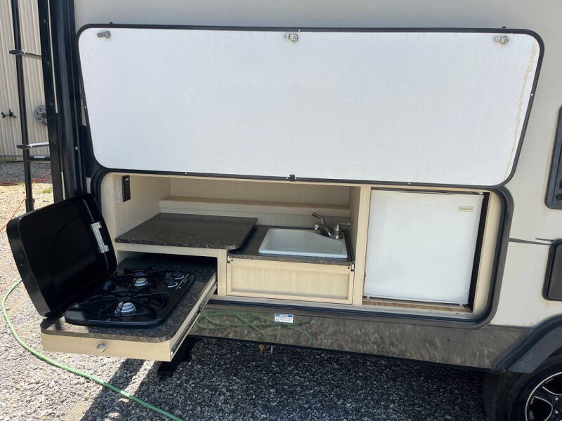 2017 Winnebago Minnie