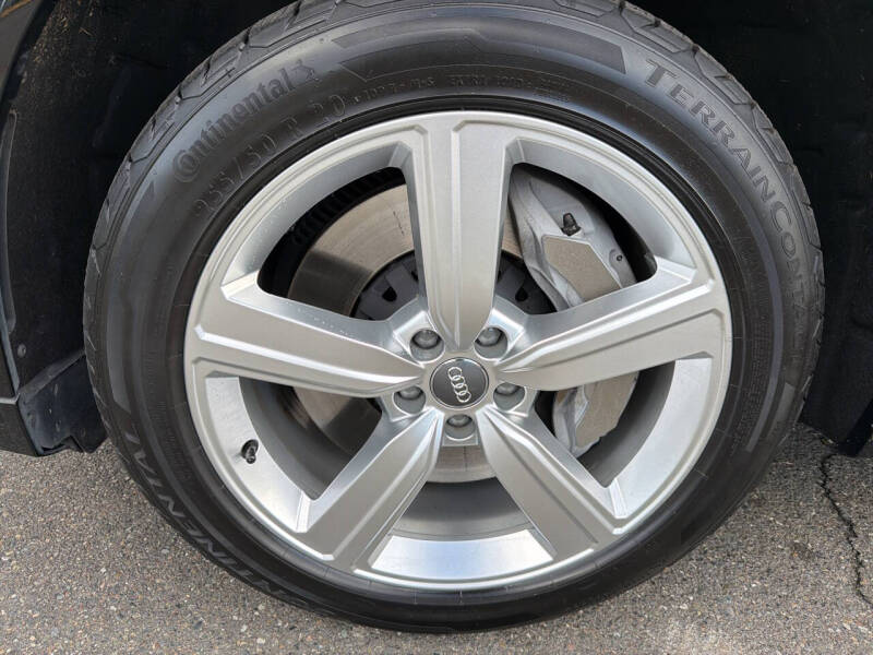 2019 Audi e-tron quattro Premium Plus