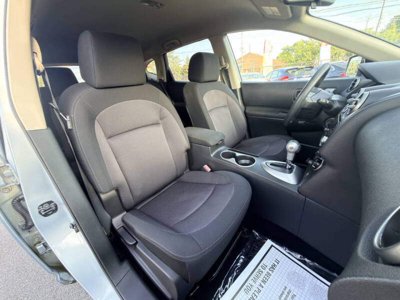 2011 Nissan Rogue SV
