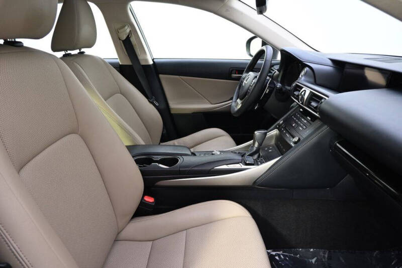 2019 Lexus IS 300