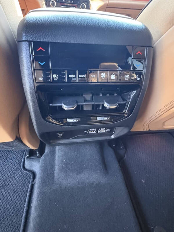 2025 Jeep Grand Cherokee L Summit