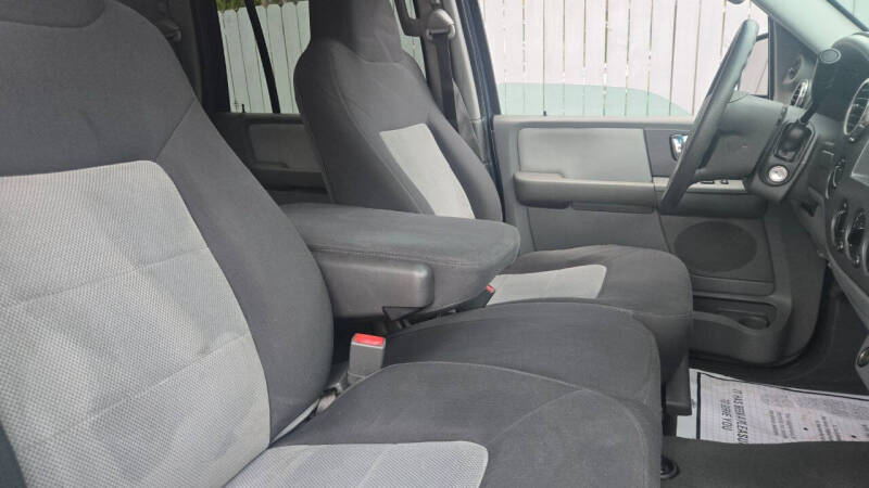 2004 Ford Expedition XLS