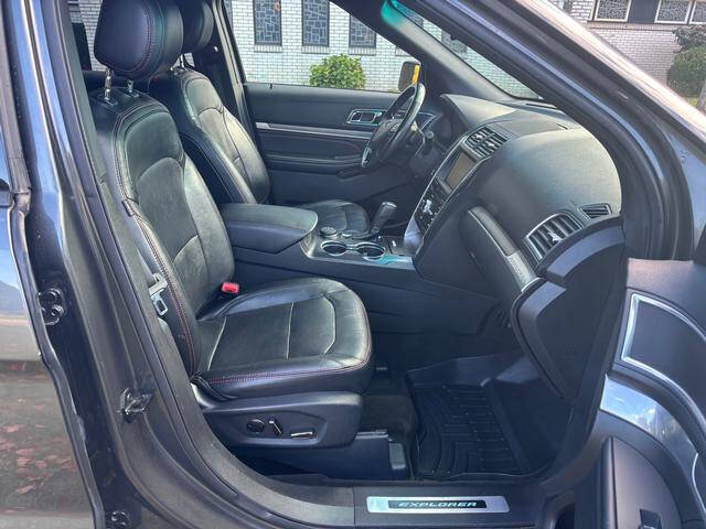 2016 Ford Explorer Sport