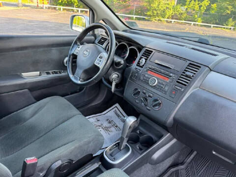 2012 Nissan Versa 1.8 SL