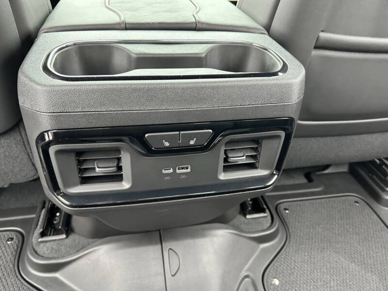 2025 GMC Sierra 1500 AT4X