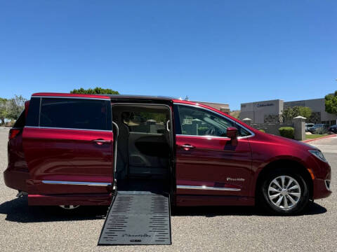 2019 Chrysler Pacifica Touring L