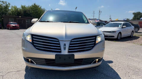 2017 Lincoln MKT Elite