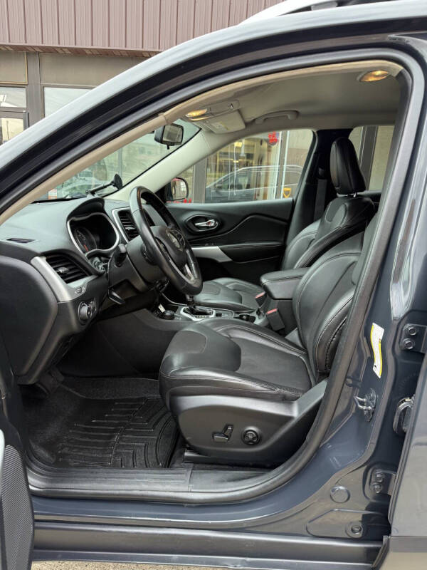 2018 Jeep Cherokee Latitude Plus