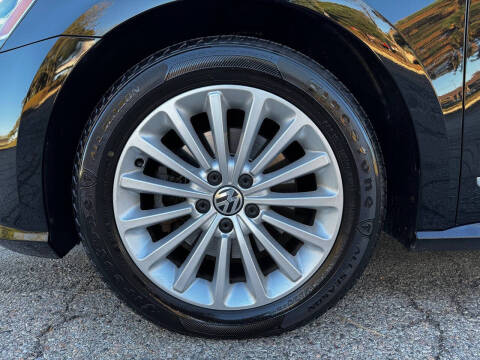 2016 Volkswagen Passat 1.8T SE