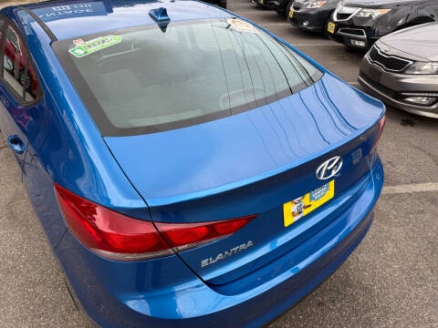 2017 Hyundai Elantra