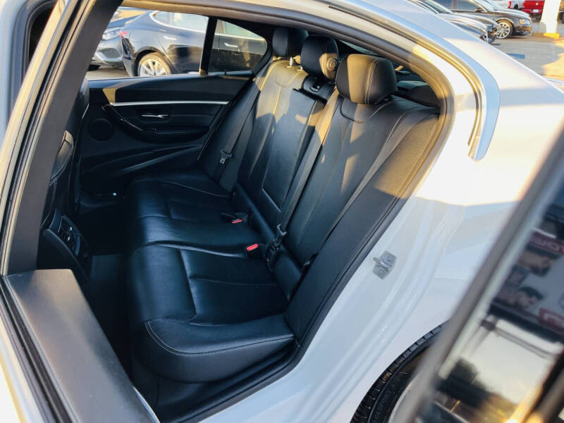 2018 BMW 3 Series 330i