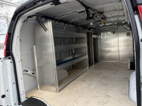 2025 Chevrolet Express 2500