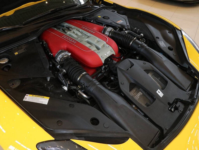 2021 Ferrari 812 GTS