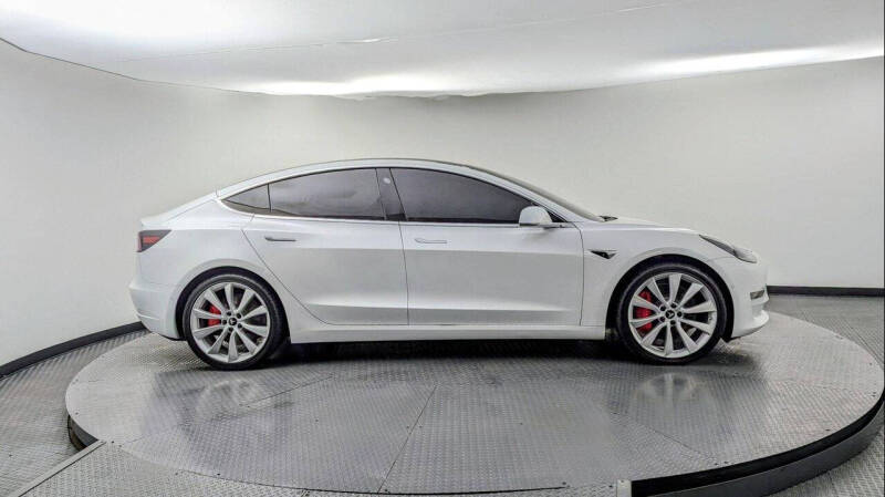 2019 Tesla Model 3 Long Range