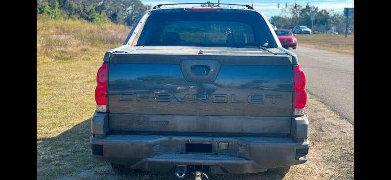 2003 Chevrolet Avalanche Base photo 8