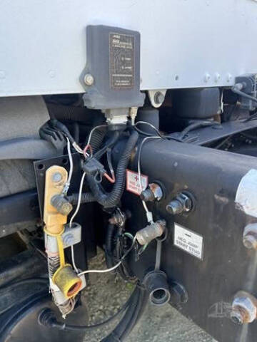 2010 Freightliner Business class M2