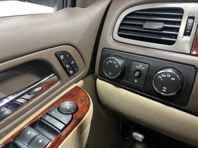 2011 Chevrolet Suburban LTZ