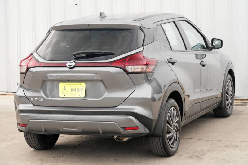 2021 Nissan Kicks S