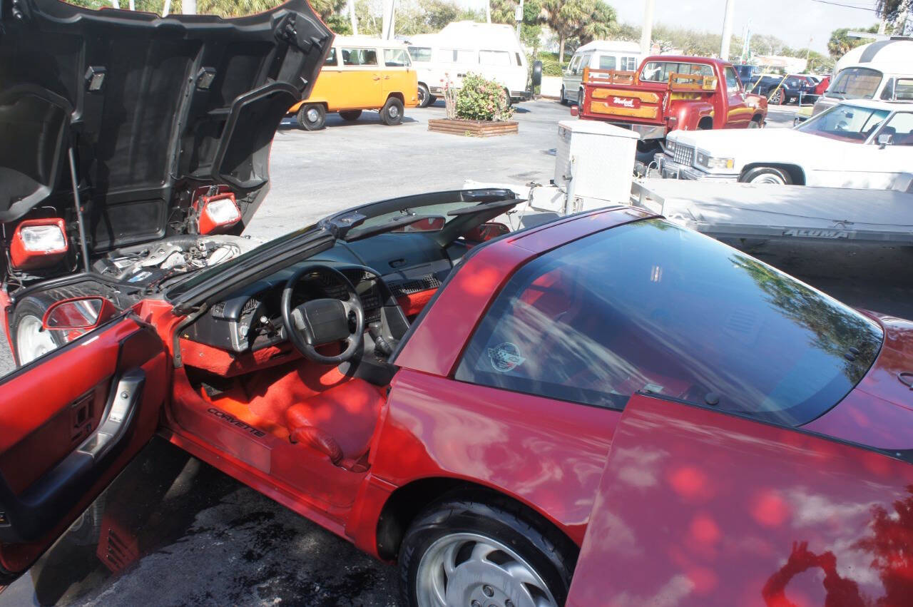 1991 Chevrolet Corvette 17