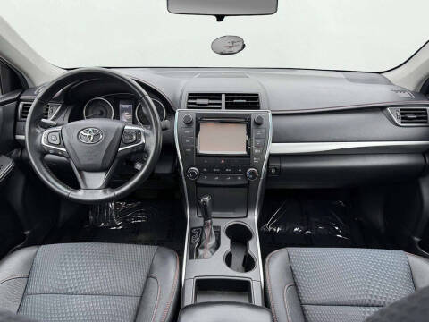 2015 Toyota Camry SE