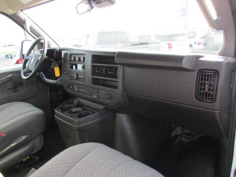2025 Chevrolet Express 2500