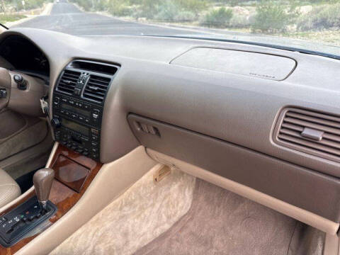 1995 Lexus LS 400