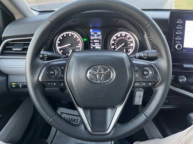 2024 Toyota Camry SE photo 10