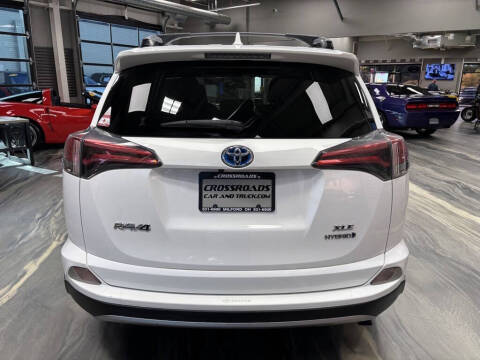 2017 Toyota RAV4 Hybrid XLE