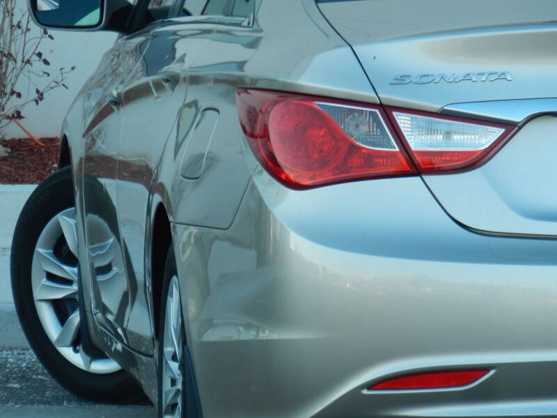 2011 Hyundai Sonata for sale at Moto Zone Inc in Melrose Park IL