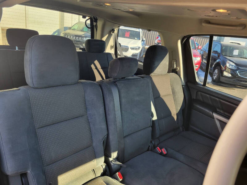2015 Nissan Armada SV