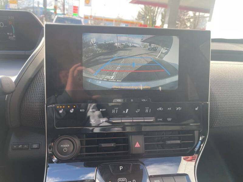 2025 Toyota bZ4X XLE