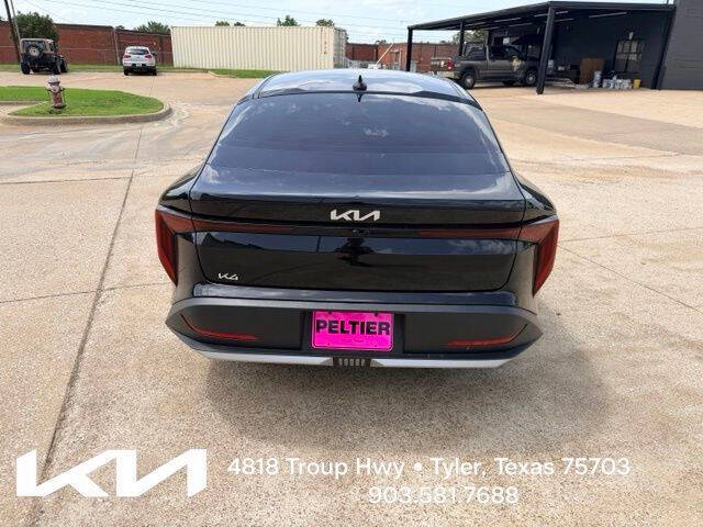 2025 Kia K4 LXS