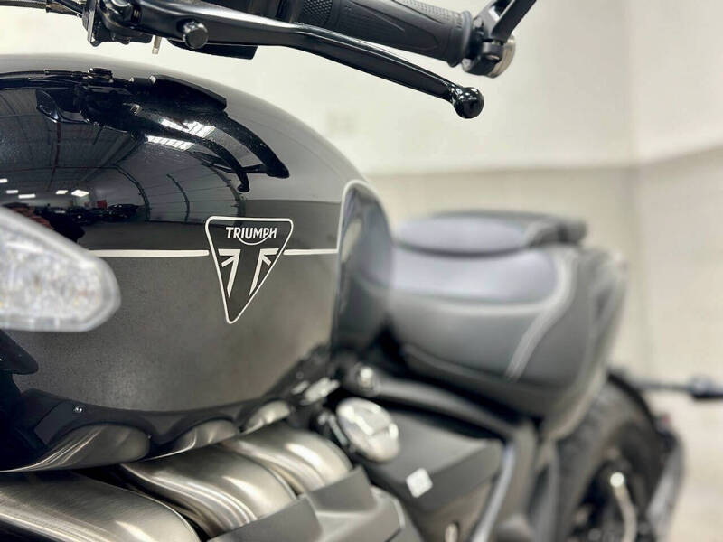 2024 Triumph Rocket III