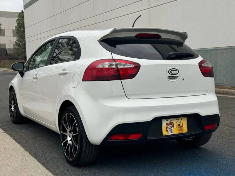 2012 Kia Rio 5-Door LX