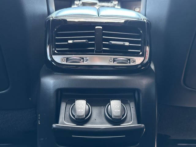 2018 Genesis G90