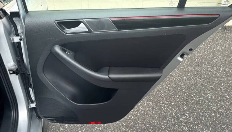 2016 Volkswagen Jetta