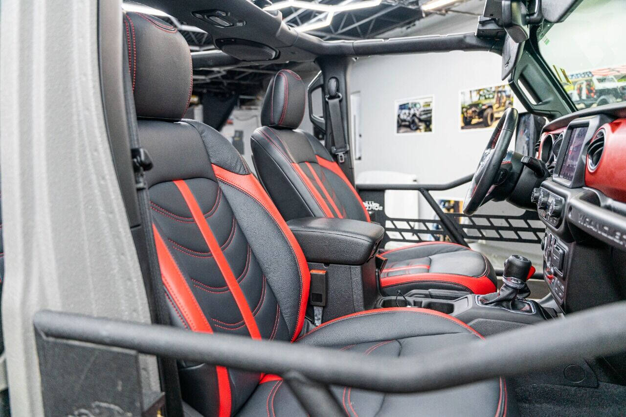 2020 JEEP Wrangler SUV / Crossover - $54,999