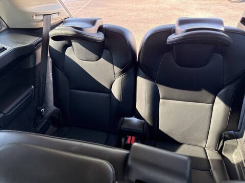 2022 Volvo XC90 T5 Momentum