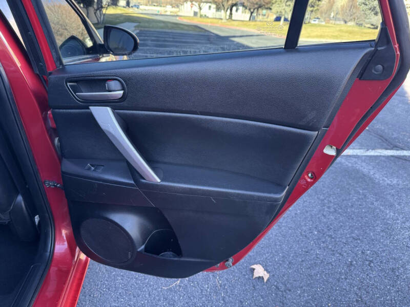 2013 Mazda MAZDA3 i Grand Touring