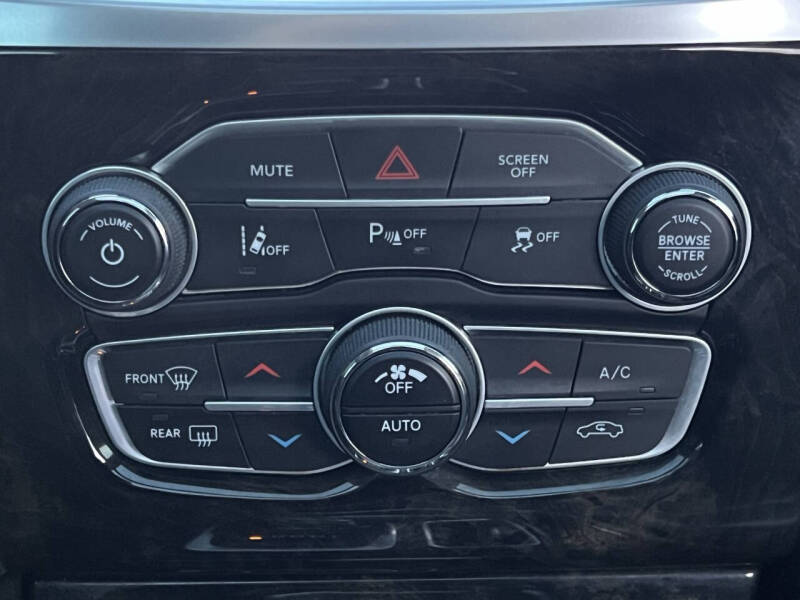 2019 Chrysler 300 Limited