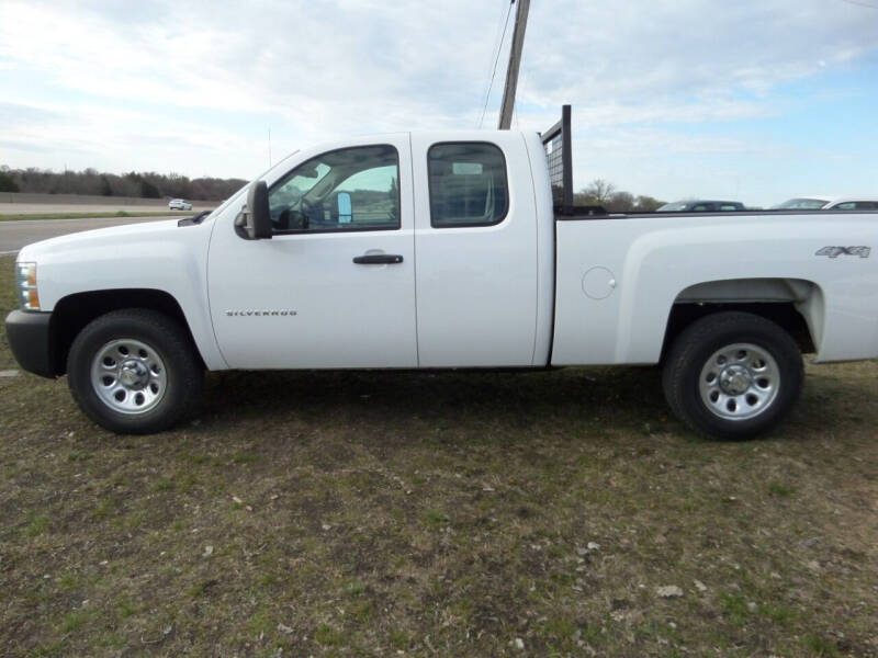 2011 Chevrolet Silverado 1500 for sale at AUTO FLEET REMARKETING, INC. in Van Alstyne TX