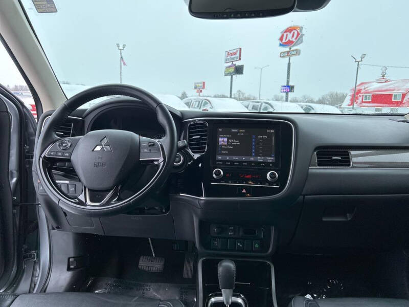 2020 Mitsubishi Outlander ES