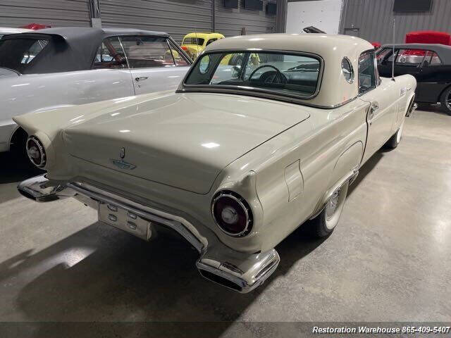 1957 Ford Thunderbird