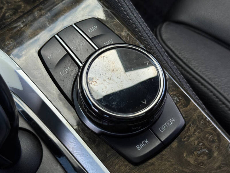 2017 BMW 5 Series 540i