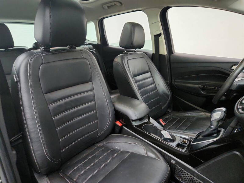 2017 Ford C-MAX Hybrid Titanium