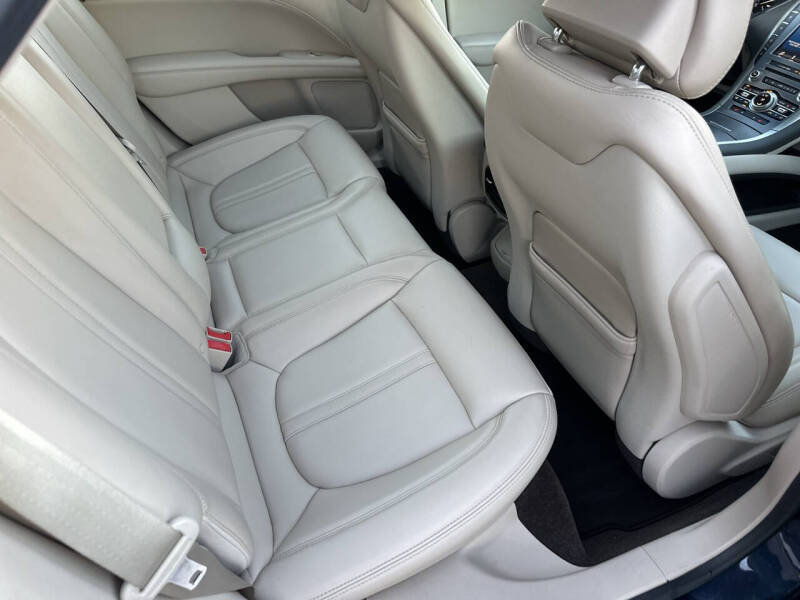 2017 Lincoln MKZ Premiere