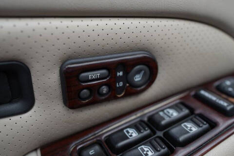 2002 Cadillac Escalade